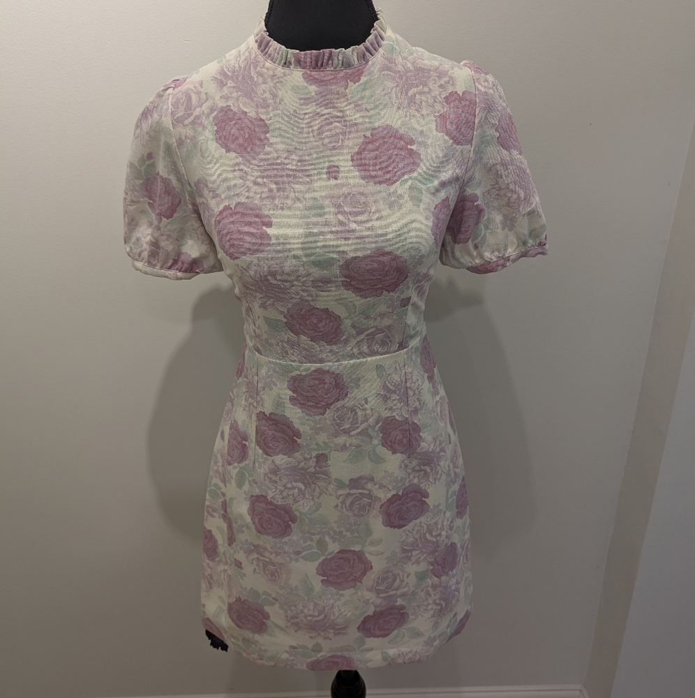1861 Boutique - Pink and White Floral Mini Dress.